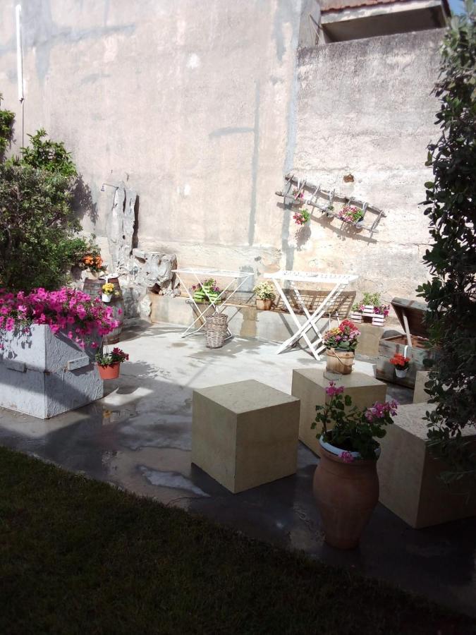 La Casa Dei Nonni Panzió Custonaci Kültér fotó
