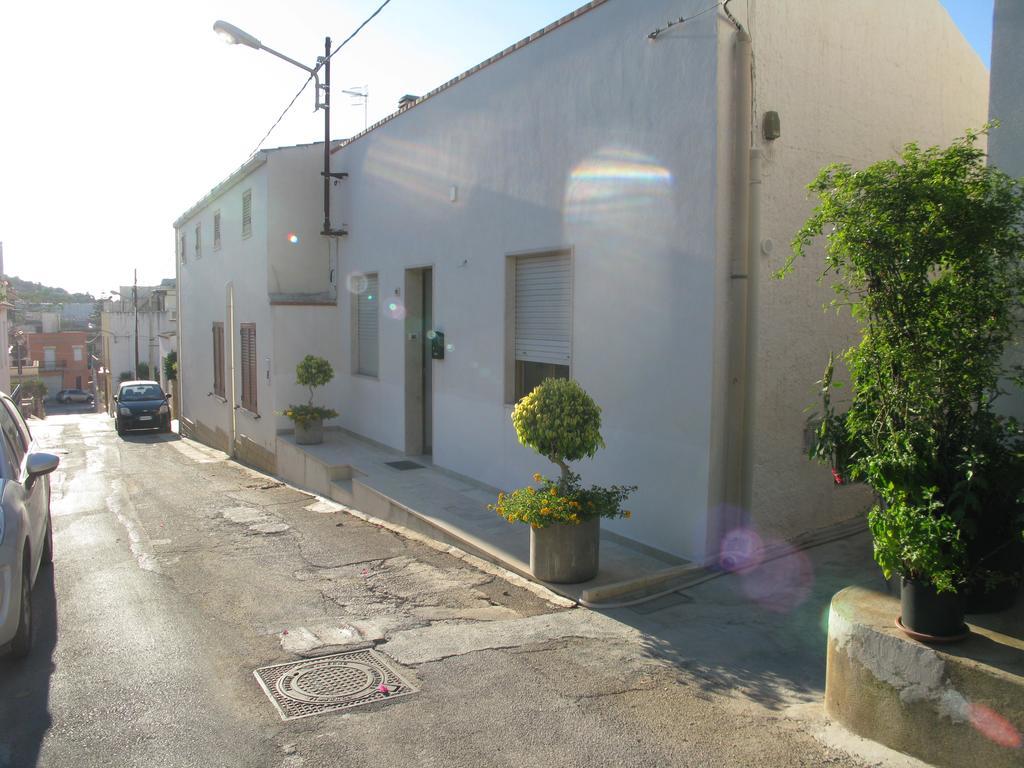 La Casa Dei Nonni Panzió Custonaci Kültér fotó