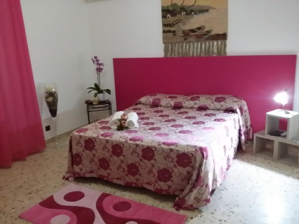 La Casa Dei Nonni Panzió Custonaci Kültér fotó